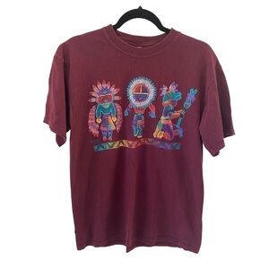 Vintage Gildan tshirt in size M. Southwest Native design.